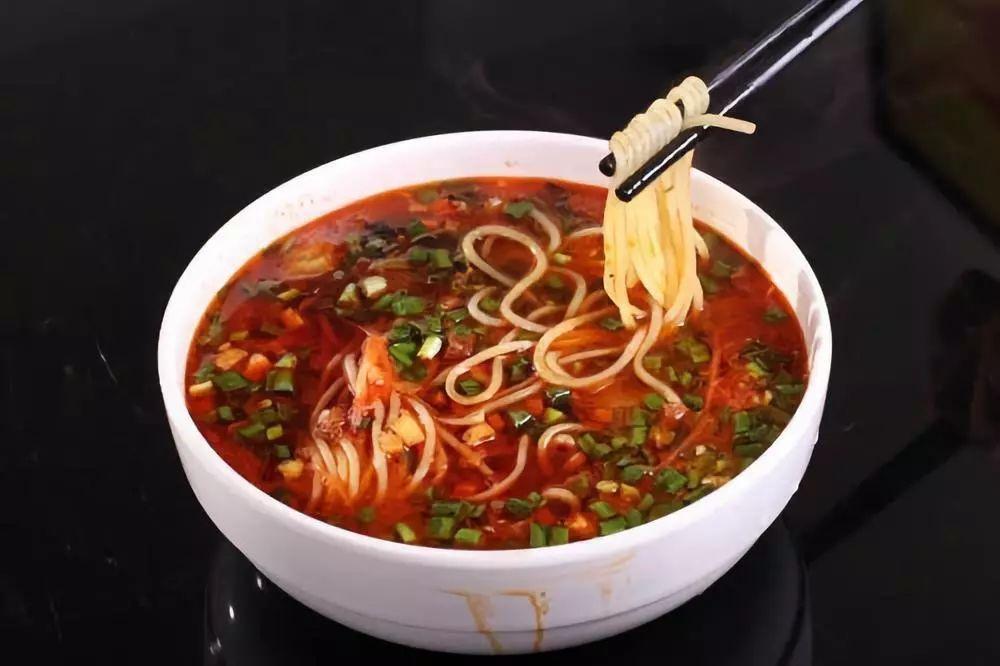 吃完天水麻辣燙？下一站，慶陽饸饹面！