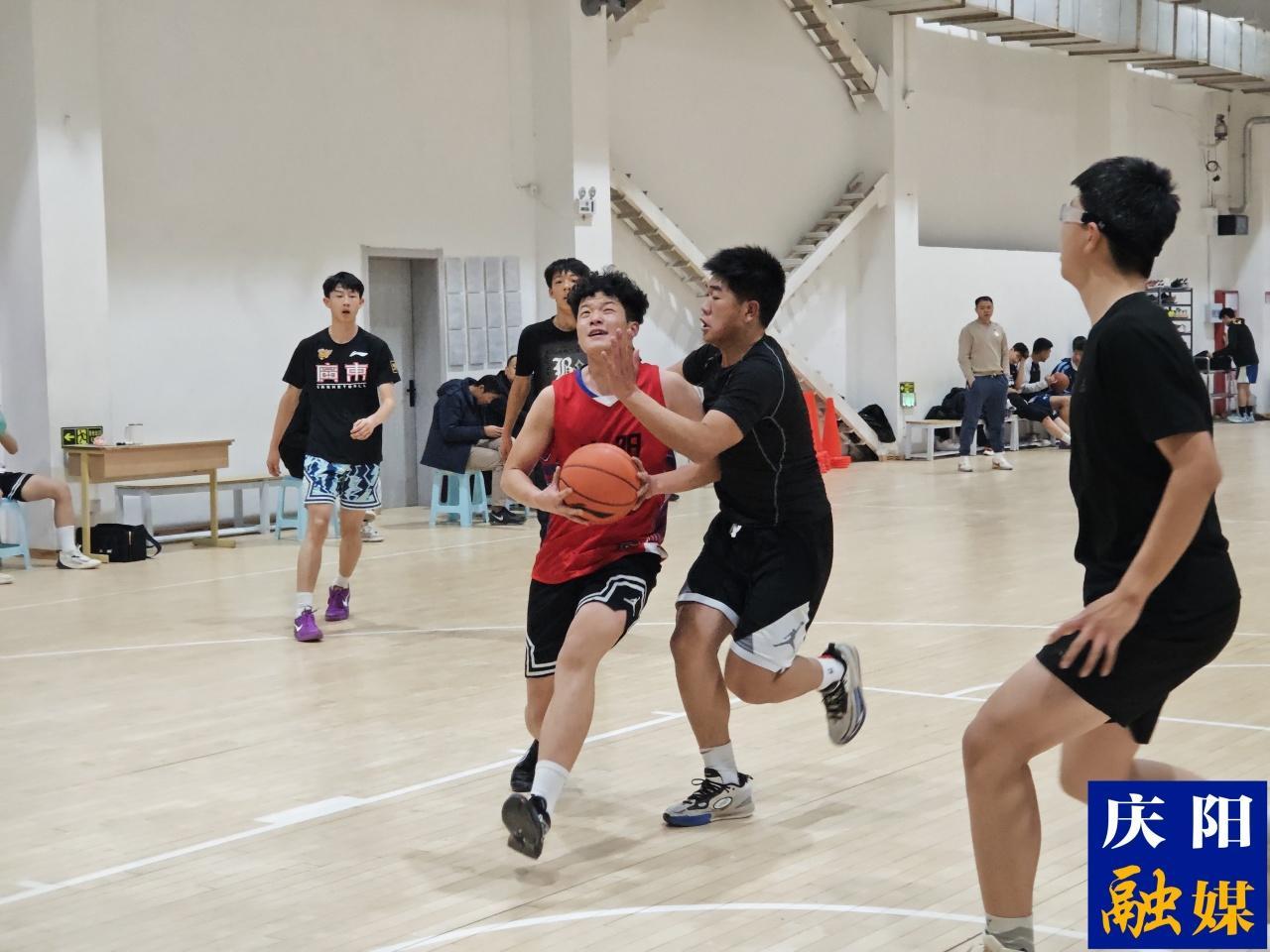 慶陽市青少年籃球隊赴陜西集訓備戰(zhàn)省十六屆運動會